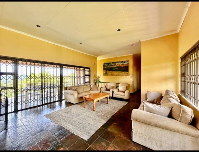 FARM FOR SALE IN BROEDERSTROOM